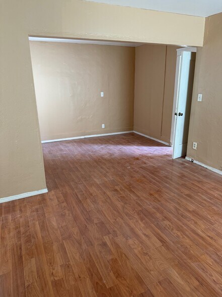 Bonus Space +Primary Bedroom - 523 N Willow Ave
