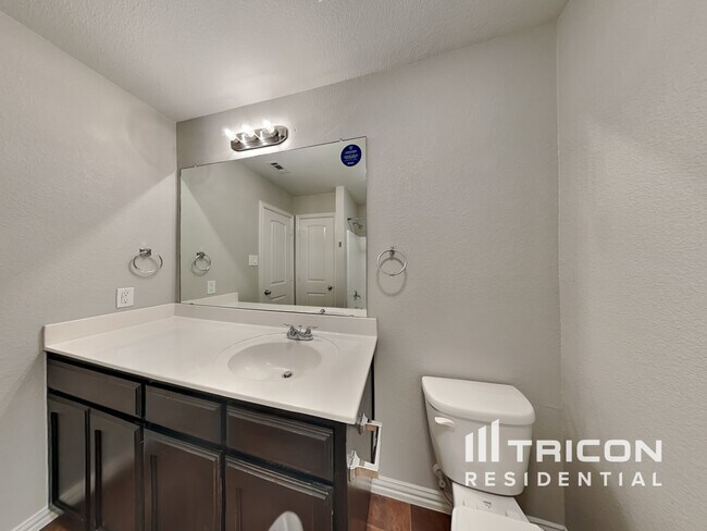 Building Photo - 7432 Durness Dr