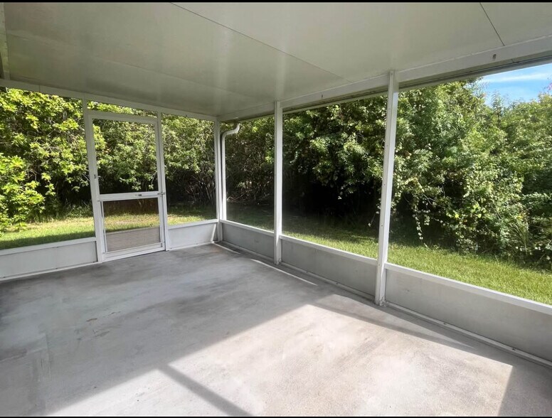 Building Photo - 13927 Corrine Key Pl