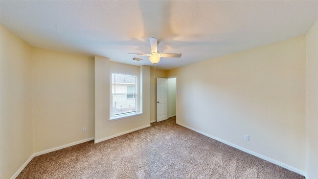 Building Photo - 14527 Eastern Redbud Ln