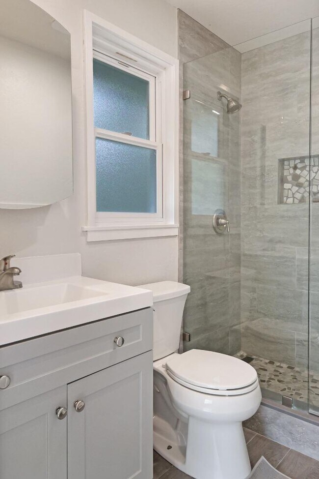 Building Photo - 1087 Lariat Ln
