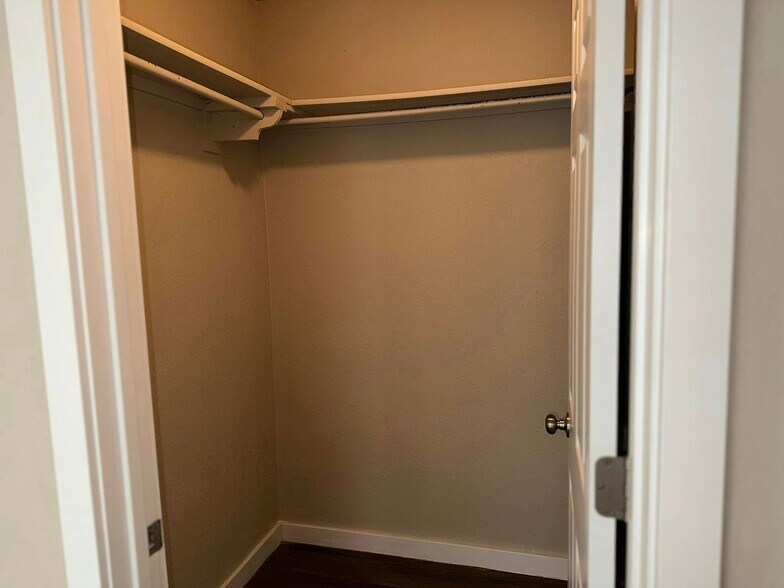 Interior Photo - Residences at Lakeshore