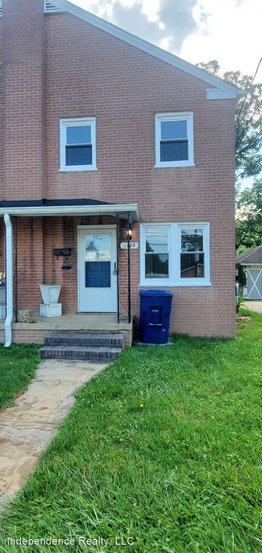 Primary Photo - 3 br, 1.5 bath House - 1123 North Royal Av...