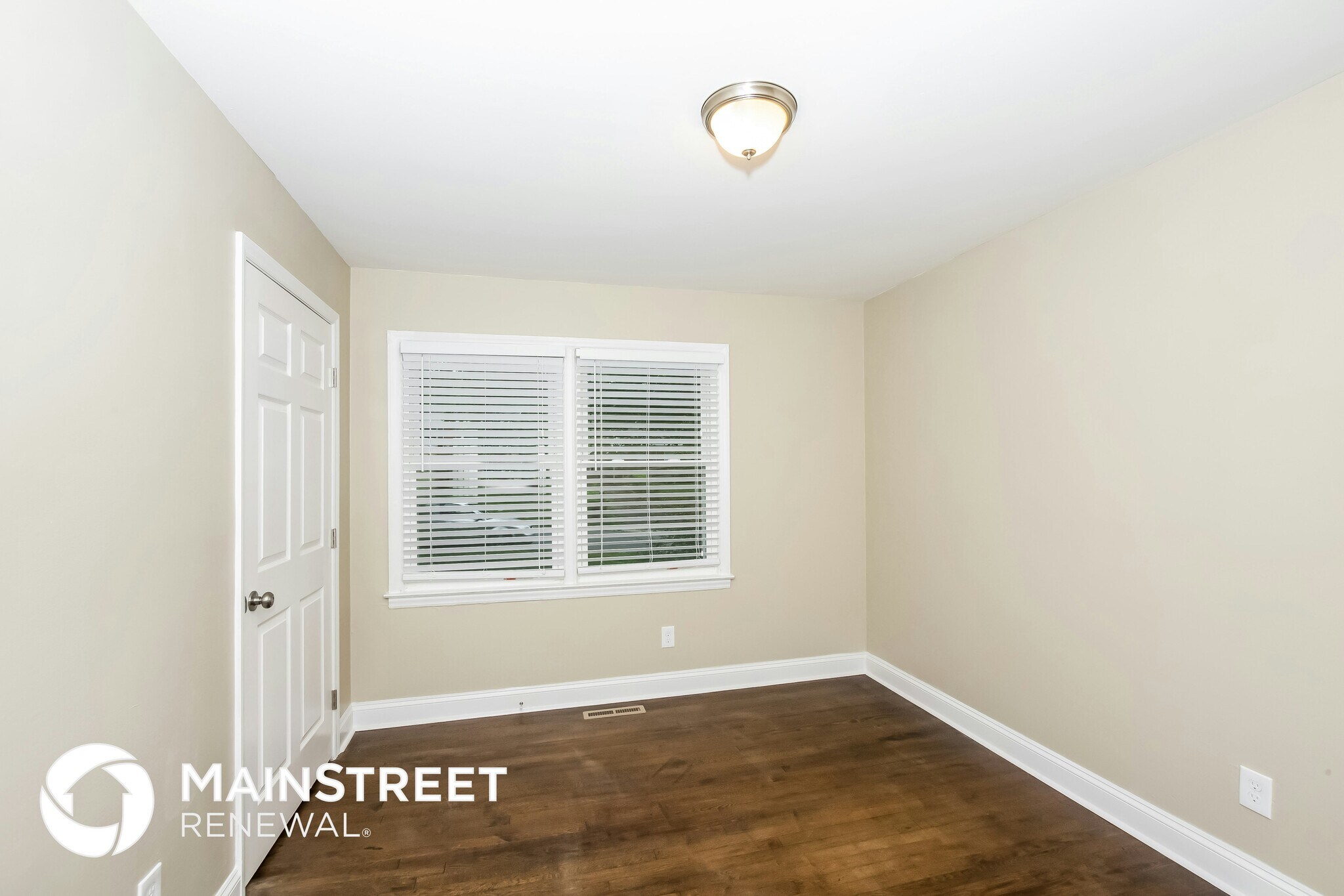 Building Photo - 3630 Sargeant Dr