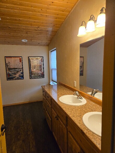 Building Photo - 16 Magstadt Ln