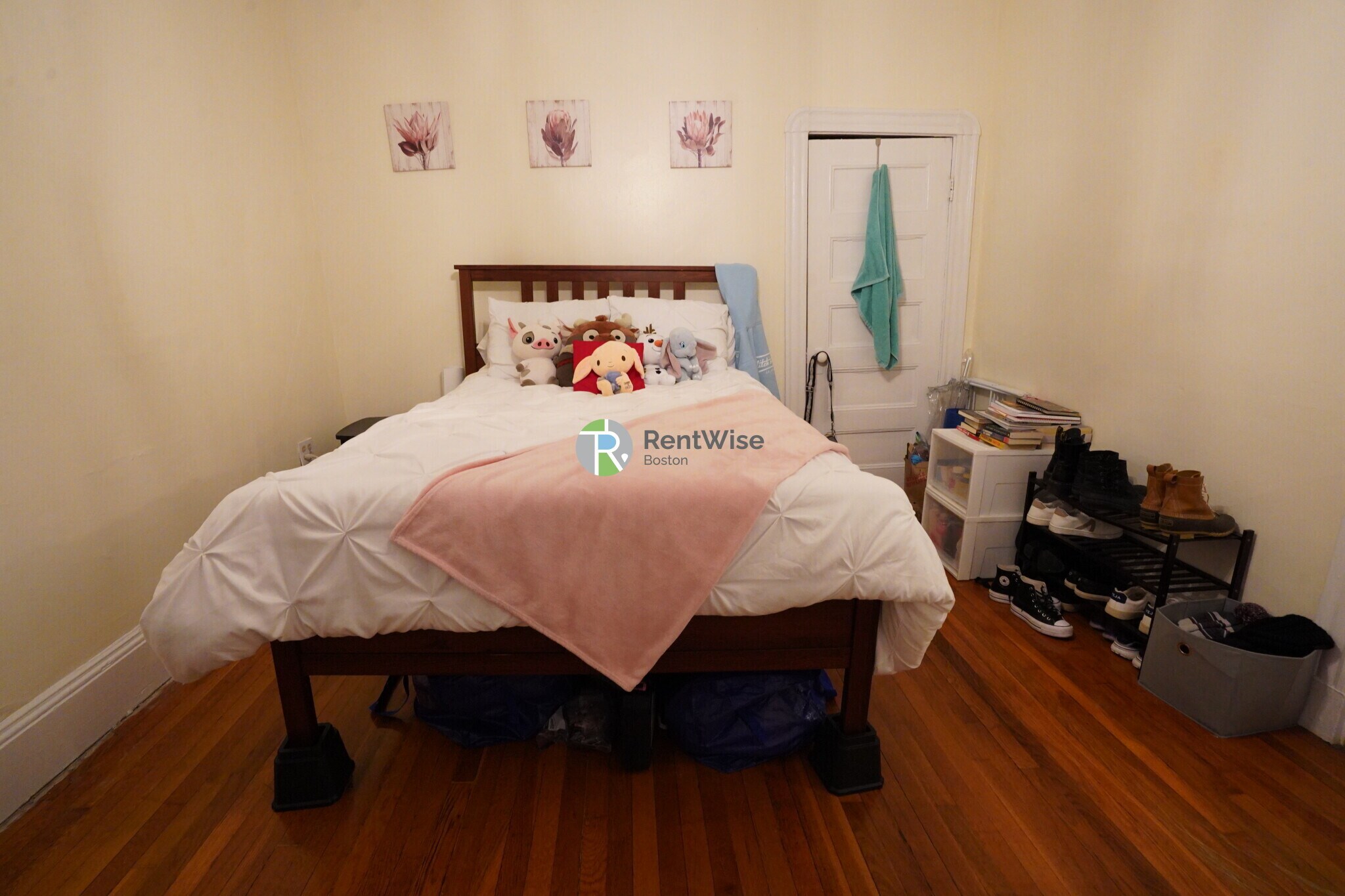 Building Photo - 72 Revere St