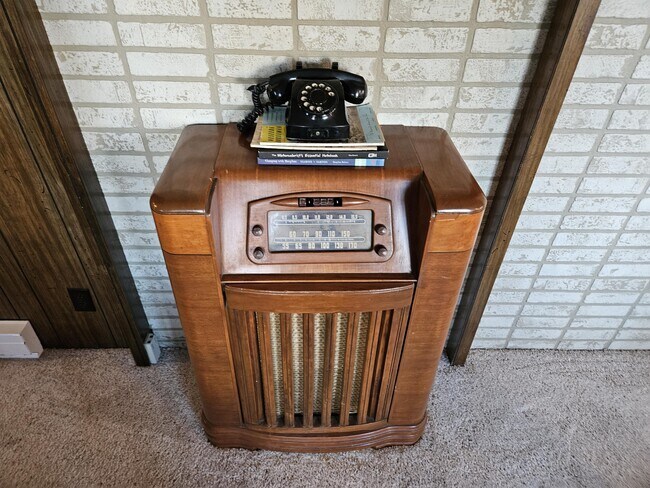 Building Photo - 2006 WY-352