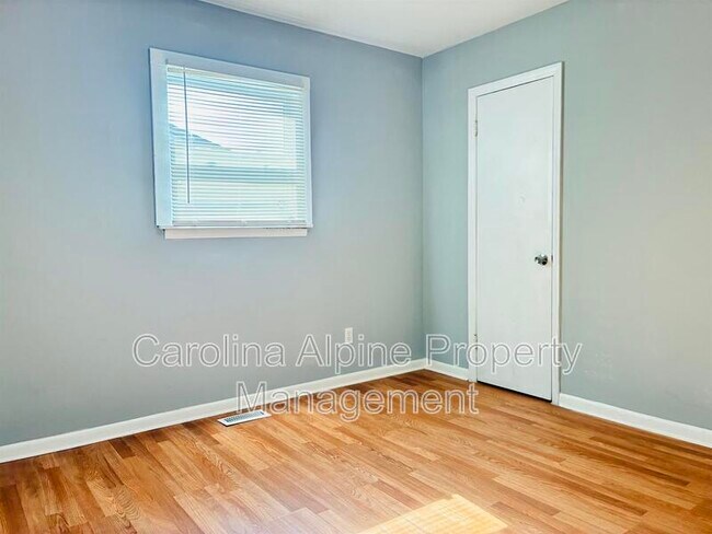 Building Photo - 1030 Caldwell St