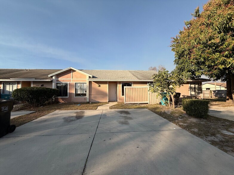 Building Photo - 4705 Almond Willow Dr