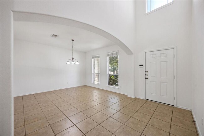 Building Photo - 43 White Magnolia Cir