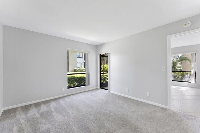 Building Photo - 159 NW 70th St