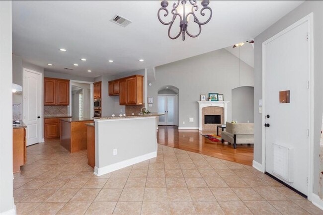Building Photo - 2207 Bayou Cove Ln