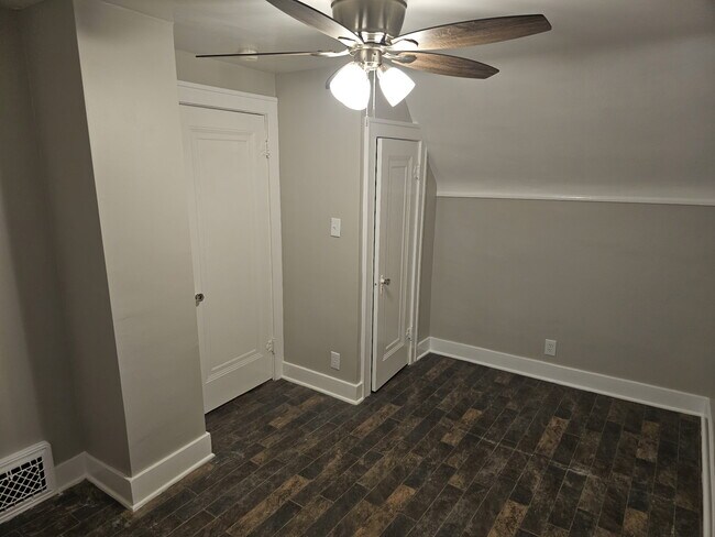 Building Photo - 4411 Red Arrow Rd