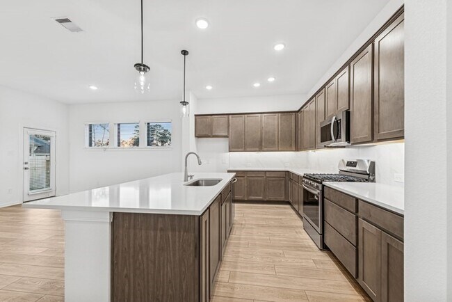 Building Photo - 326 Prairie Warbler St