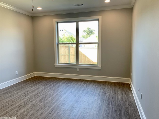Building Photo - 106 Lamarche Pl