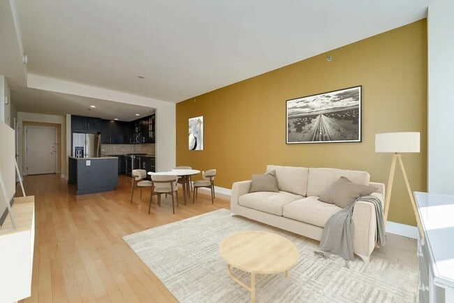 Building Photo - 1125 Maxwell Ln