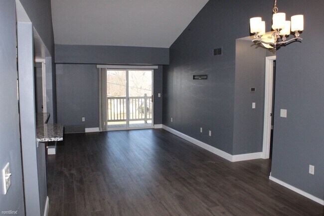Building Photo - 3 br, 2 bath Condo - 857 Brandon Ave 857B