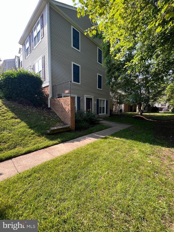 Building Photo - 2864 Madeira Ct