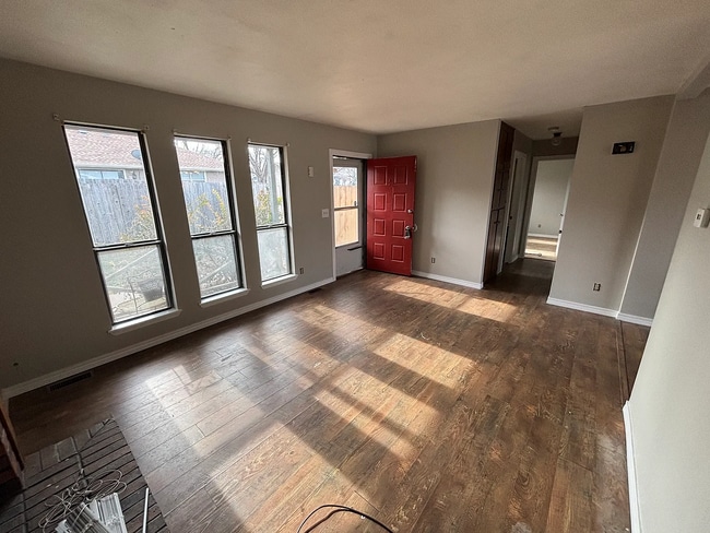 Building Photo - 2423 Farmstead St