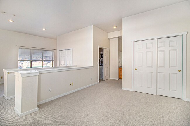 Building Photo - Unique 2-Story Loft-Style Condo w/1200 sqft of Living Space!