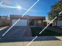 Building Photo - Great NW location with in-law quarters