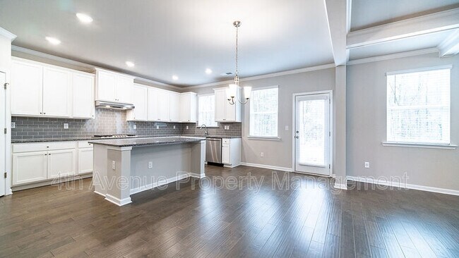 Building Photo - 209 Paxton LN