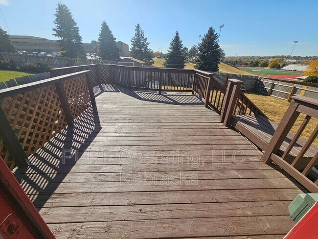 Building Photo - 8303 Vernon Ave