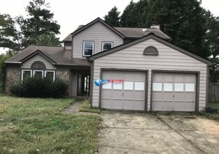 Building Photo - Renovated 4-bedroom house in Norcross