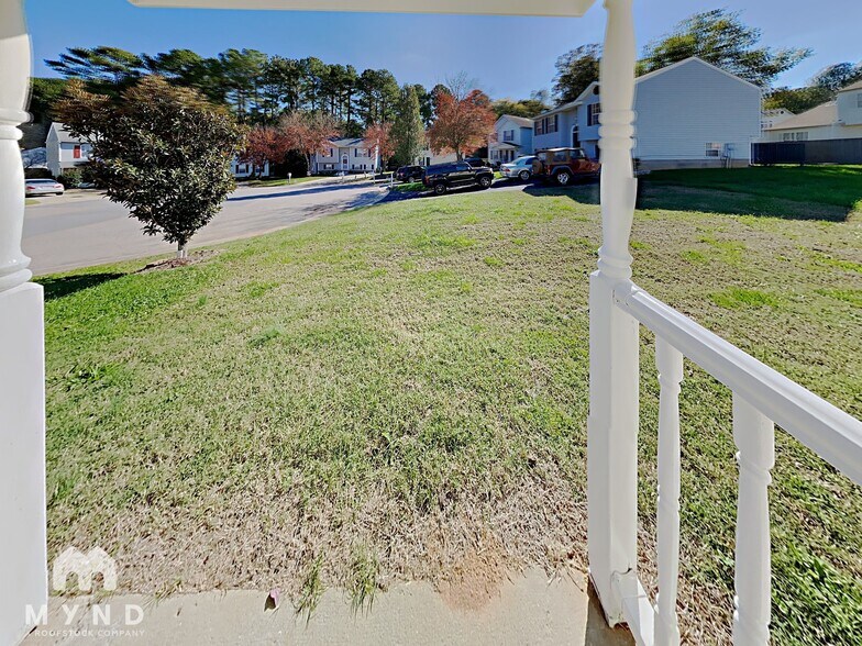 Building Photo - 1616 Elkpark Dr