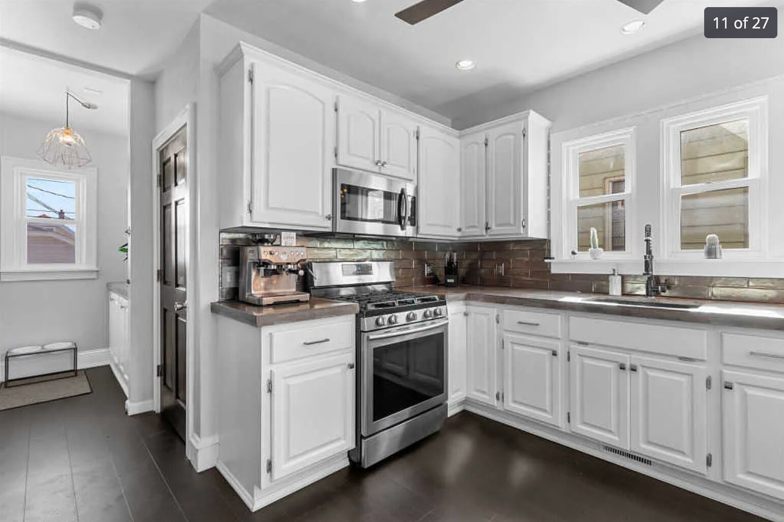Building Photo - 2048 S 70th St