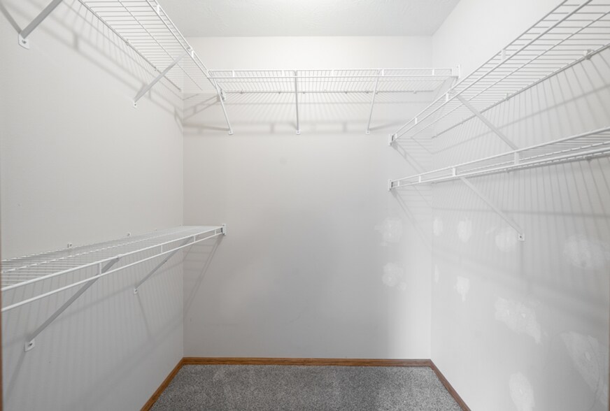 Building Photo - 1202 E 61st St