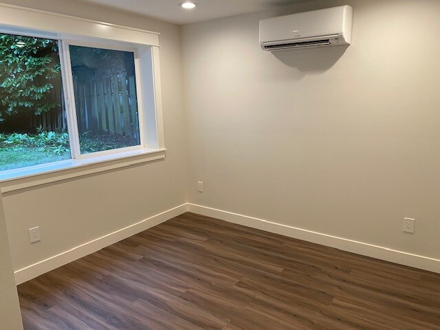 Building Photo - 7537 42nd Ave NE