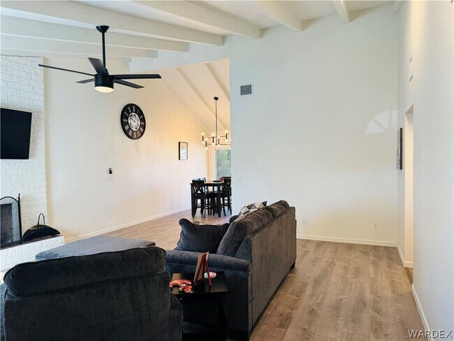 Building Photo - 1469 Terrace Dr