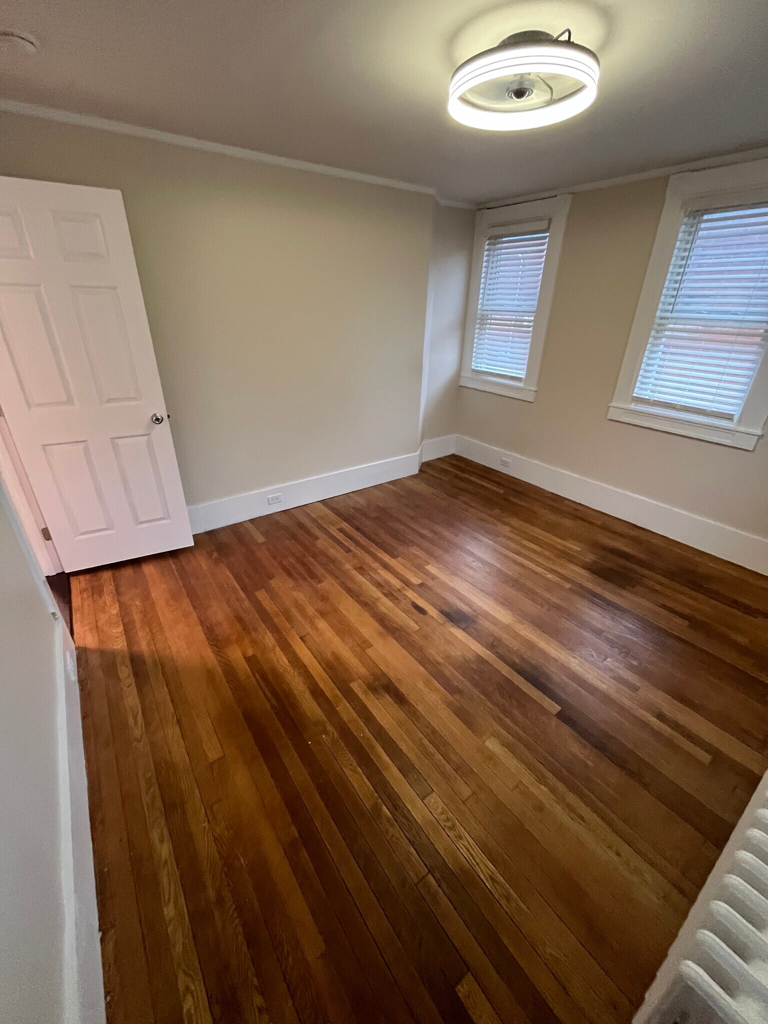 Building Photo - 450 Islington St