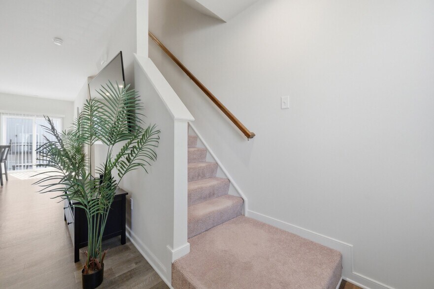 Building Photo - 4019 Grand Reserve Ln