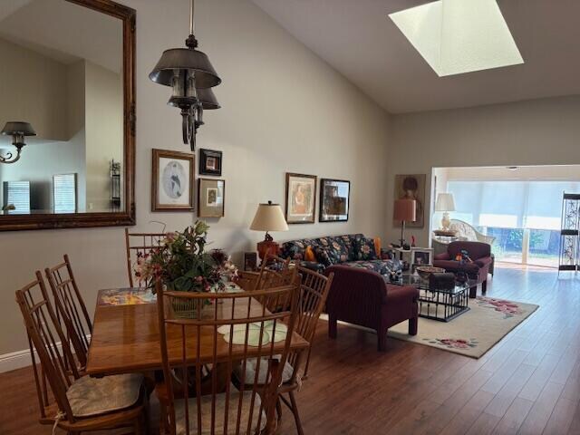 Building Photo - 5582 Royal Lake Cir