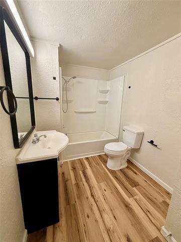 Building Photo - 923 Guadalupe River Dr