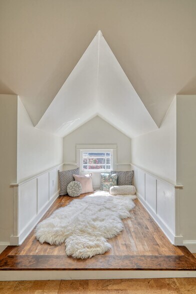 Building Photo - 1235 N Prescott St