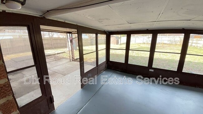 Building Photo - 5269 Harshmanville Rd