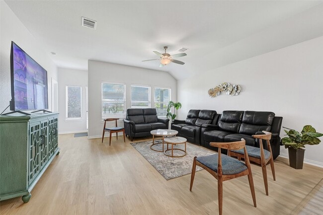 Building Photo - 562 Long Beach Bay Dr