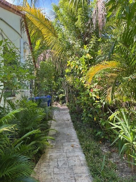 Building Photo - 410 NW 31st St