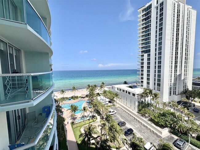Building Photo - 3901 S Ocean Dr