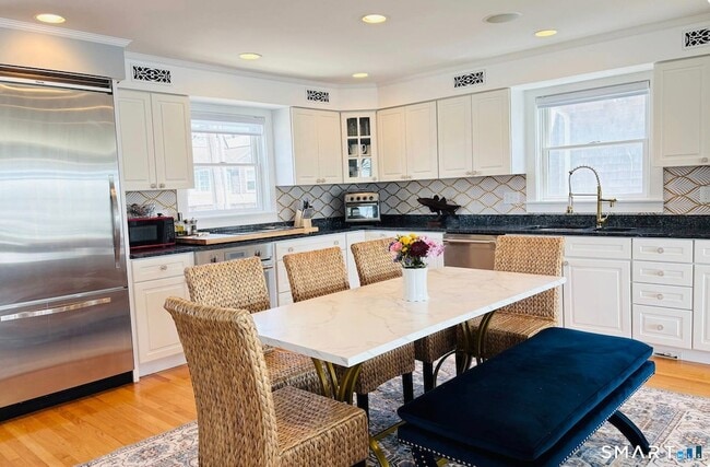 Building Photo - 31 Atlantic Ave