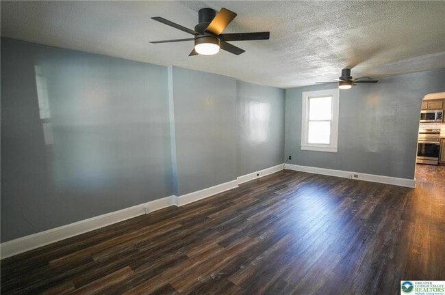 Building Photo - 256 Lehigh Ave