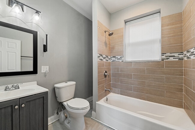 Building Photo - 7515 S Essex Ave