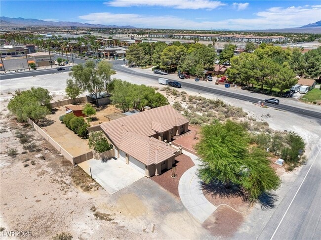 Building Photo - 6171 Starlight Dr