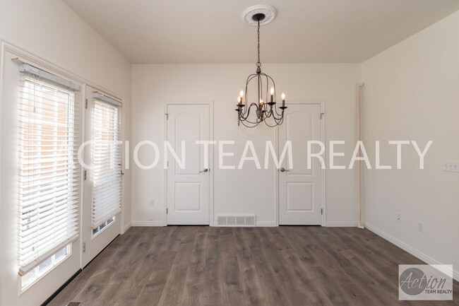 Building Photo - 13533 Venicia Way