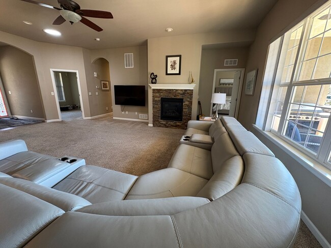 Building Photo - Highly Desirable Anthem Ranch 55+ community.