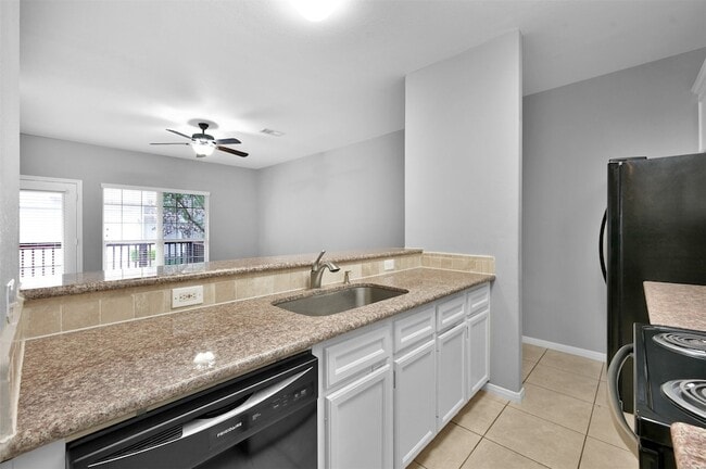 Building Photo - 164 Binnacle Ct