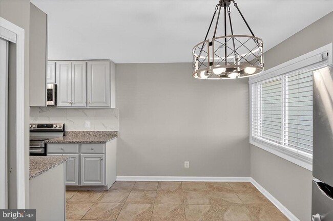 Building Photo - 402 Reneau Way